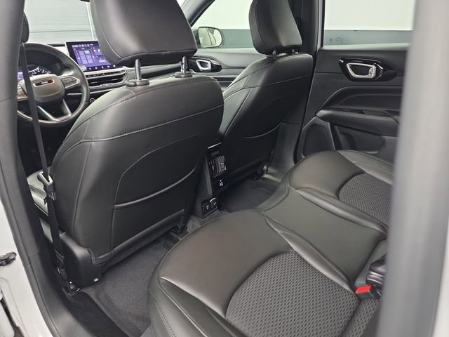 Used 2022 Jeep Compass Altitude w/ Convenience Group image 42