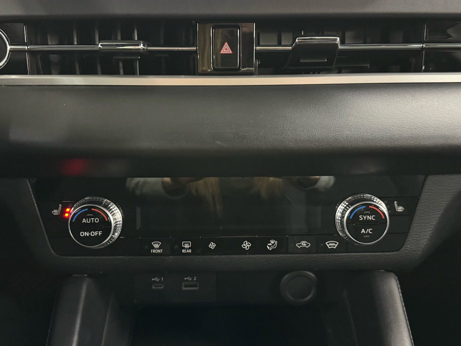 Used 2023 Mitsubishi Outlander SE Black Edition image 18