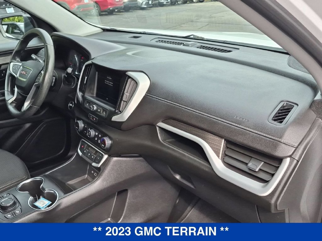 Used 2023 GMC Terrain SLE w/ Driver Convenience Package AWD/4WD image 31