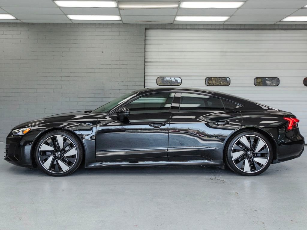 Used 2024 Audi e-tron GT Prestige AWD/4WD image 4