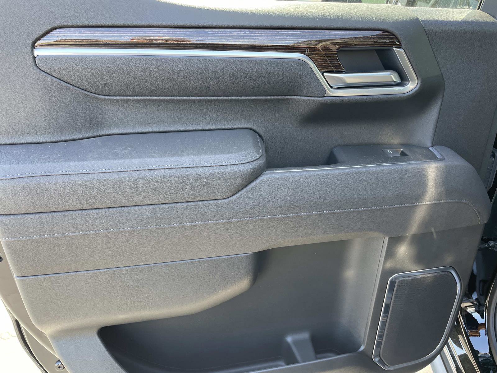 New 2026 GMC Sierra 1500 Elevation image 24