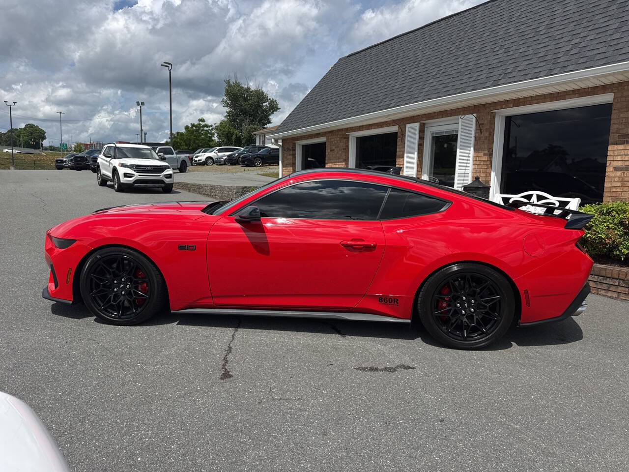 Used 2024 Ford Mustang GT Premium w/ GT Performance Package RWD image 16