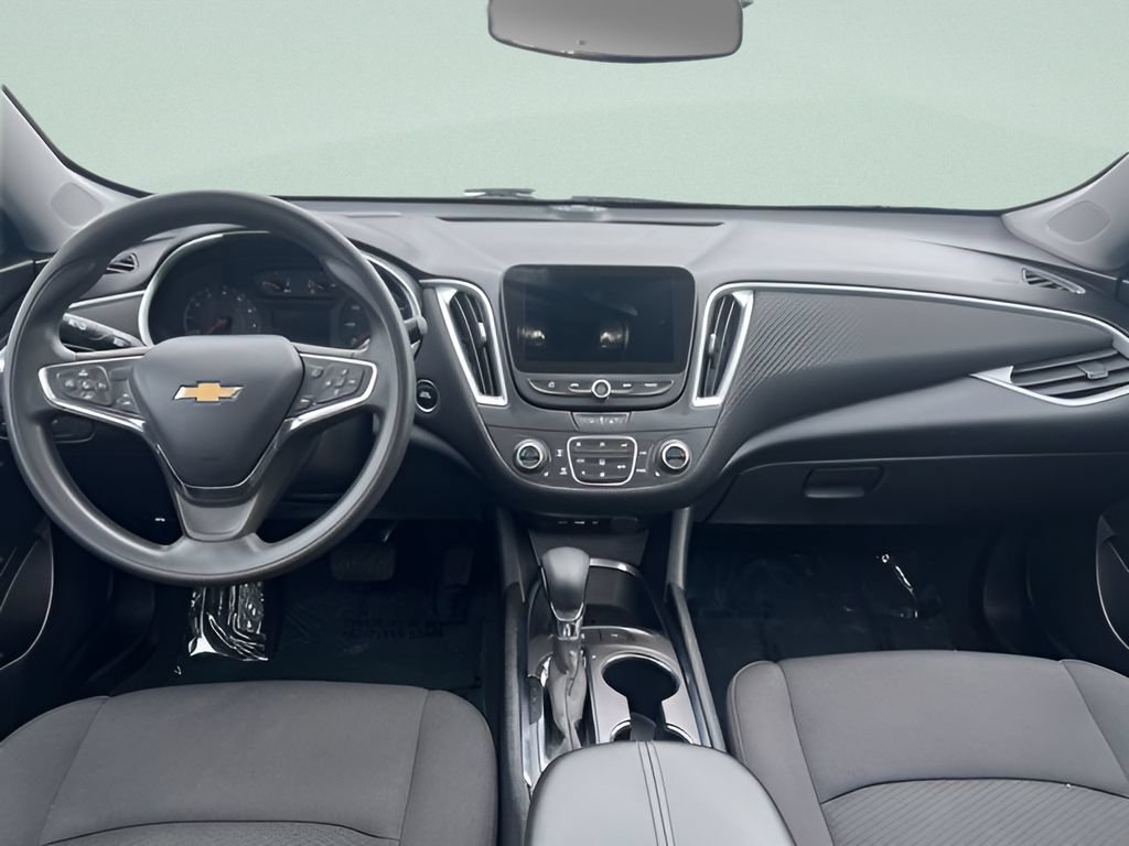 Used 2024 Chevrolet Malibu LT FWD image 9