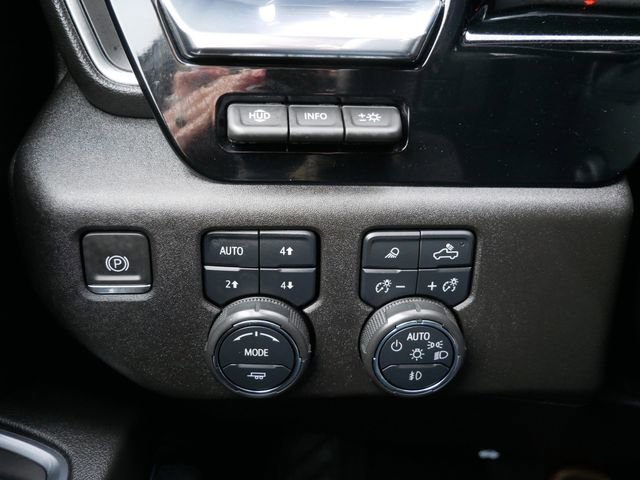 Used 2024 Chevrolet Silverado 1500 High Country image 21