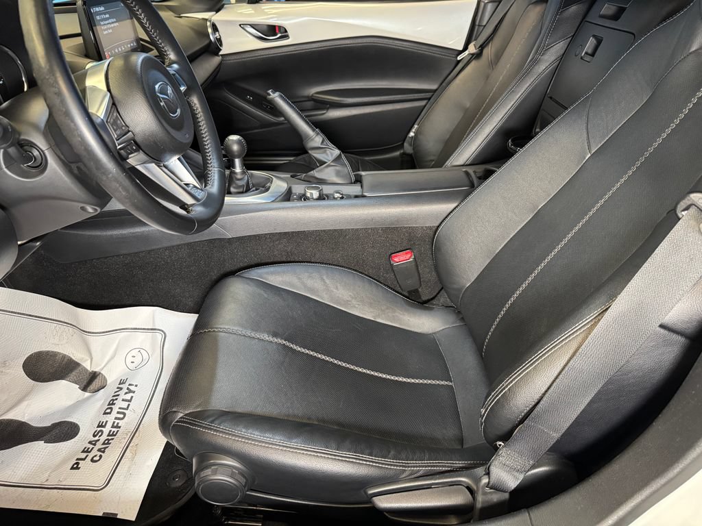 Used 2021 MAZDA MX-5 Miata Grand Touring RWD image 19