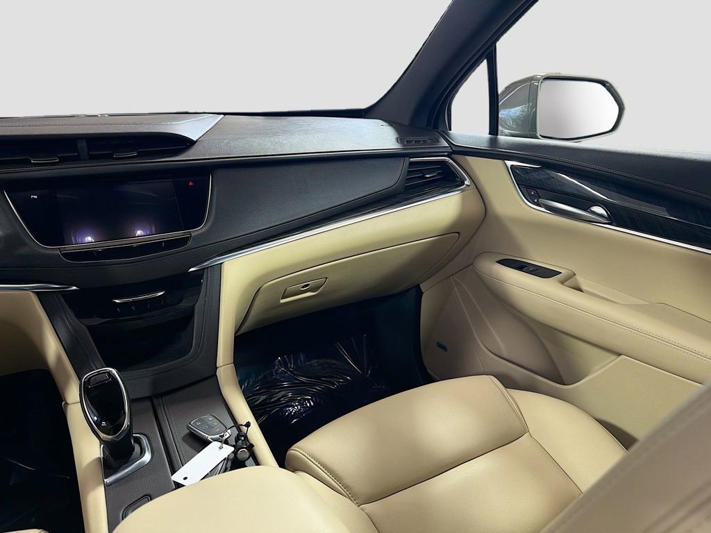 Used 2018 Cadillac XT5 FWD image 21