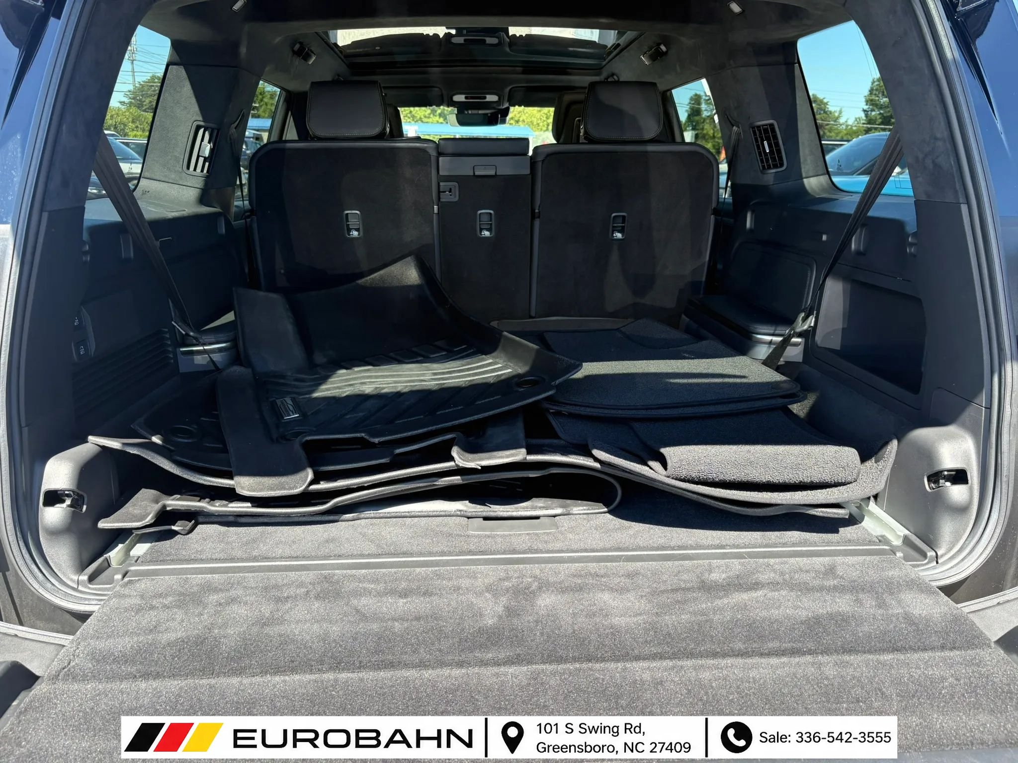 Used 2025 Rivian R1S Adventure Dual AWD/4WD image 38