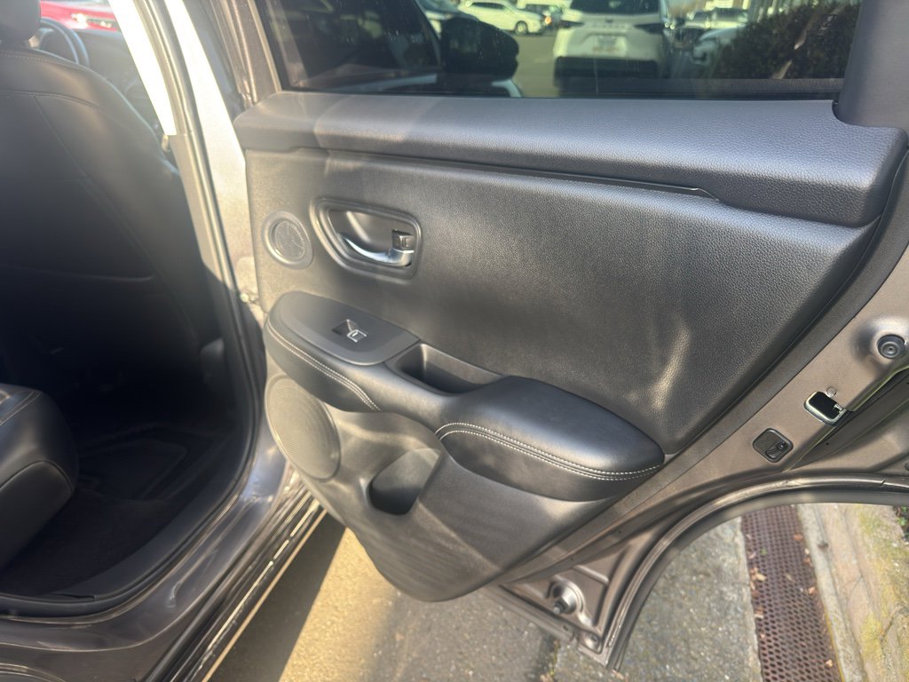Used 2023 Honda HR-V EX-L image 15