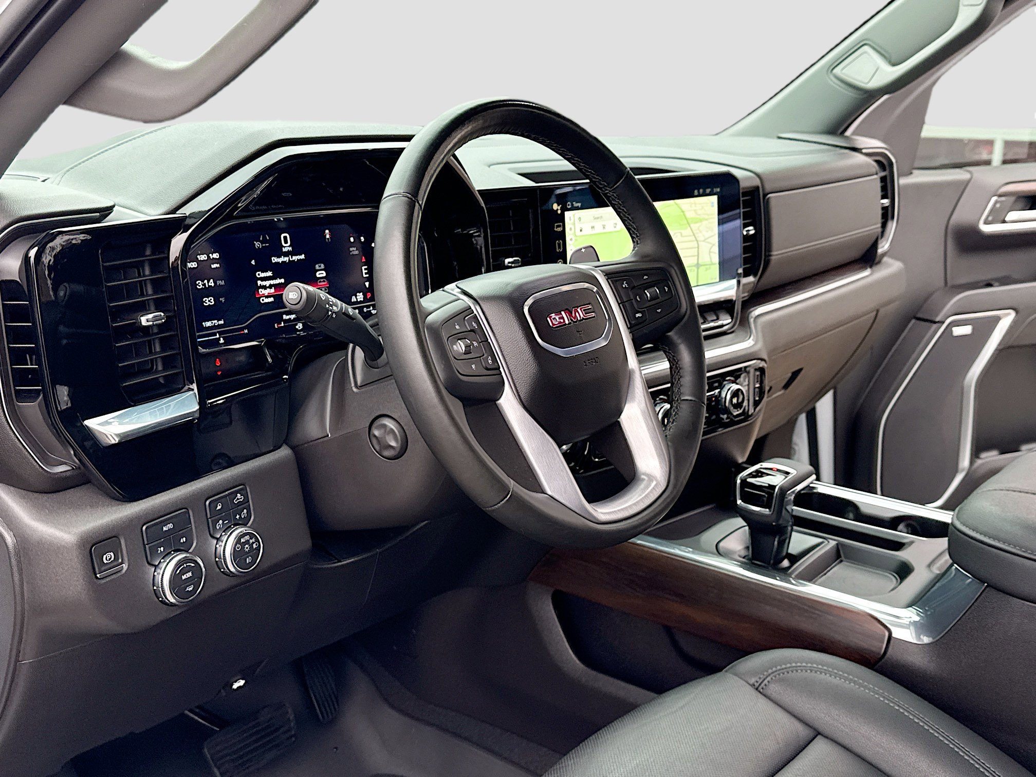 Used 2024 GMC Sierra 1500 SLT w/ SLT Premium Plus Package image 5