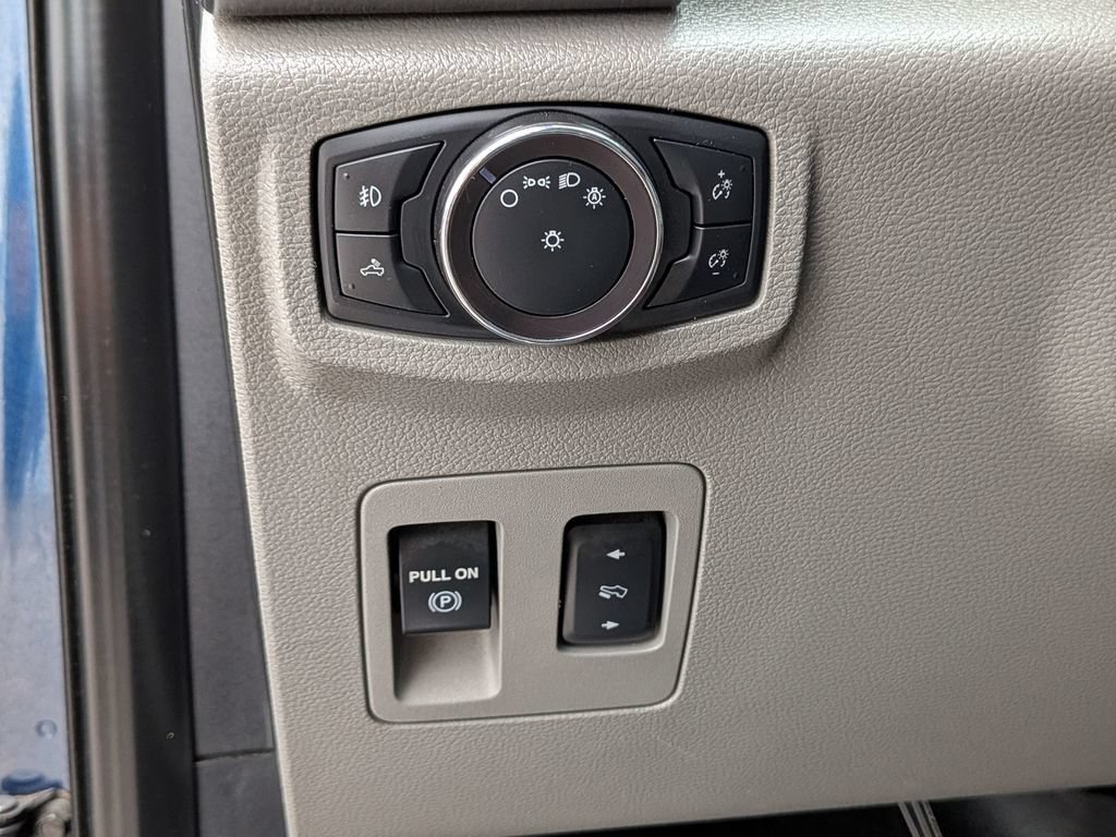 Used 2019 Ford F150 XLT w/ Equipment Group 302A Luxury RWD image 17