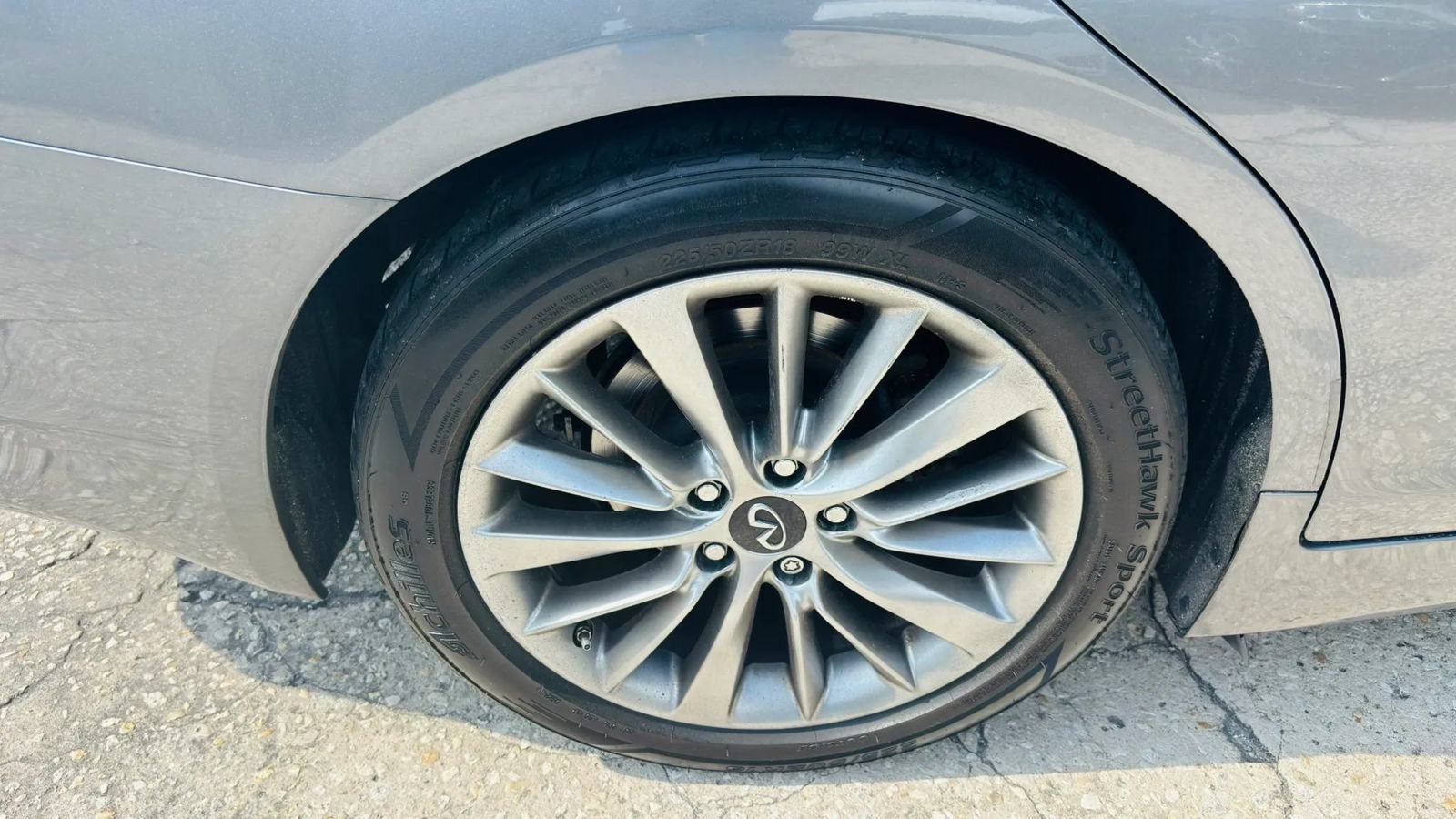 Used 2019 INFINITI Q50 Luxe RWD image 23