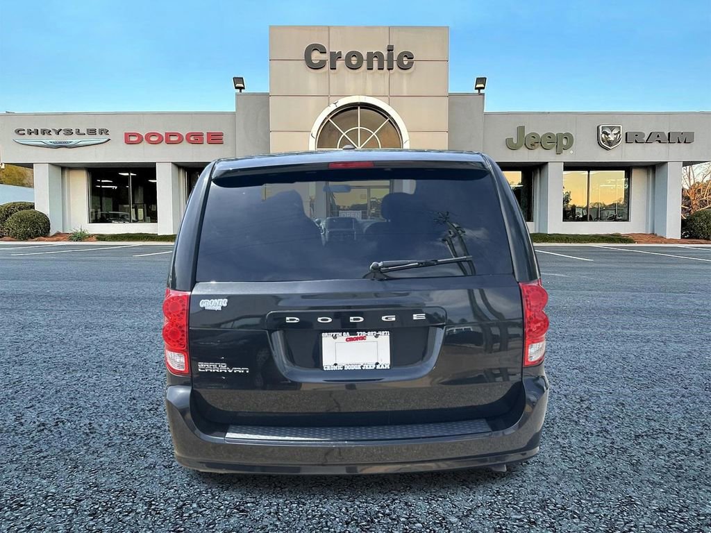 Used 2016 Dodge Grand Caravan SE FWD image 4