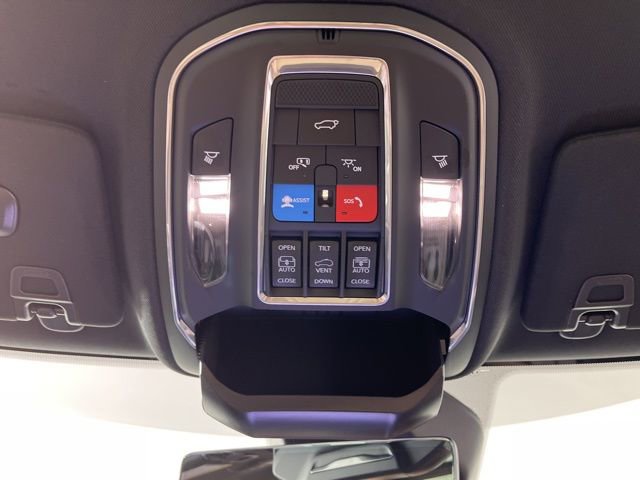 Used 2024 Jeep Grand Cherokee Limited 4xe w/ Luxury Tech Group II image 39