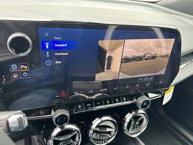 New 2025 Chevrolet Blazer EV LT image 19