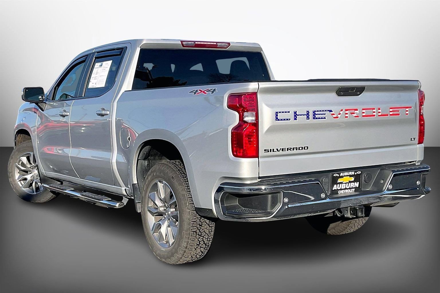 Certified 2022 Chevrolet Silverado 1500 LT w/ Safety Package image 11