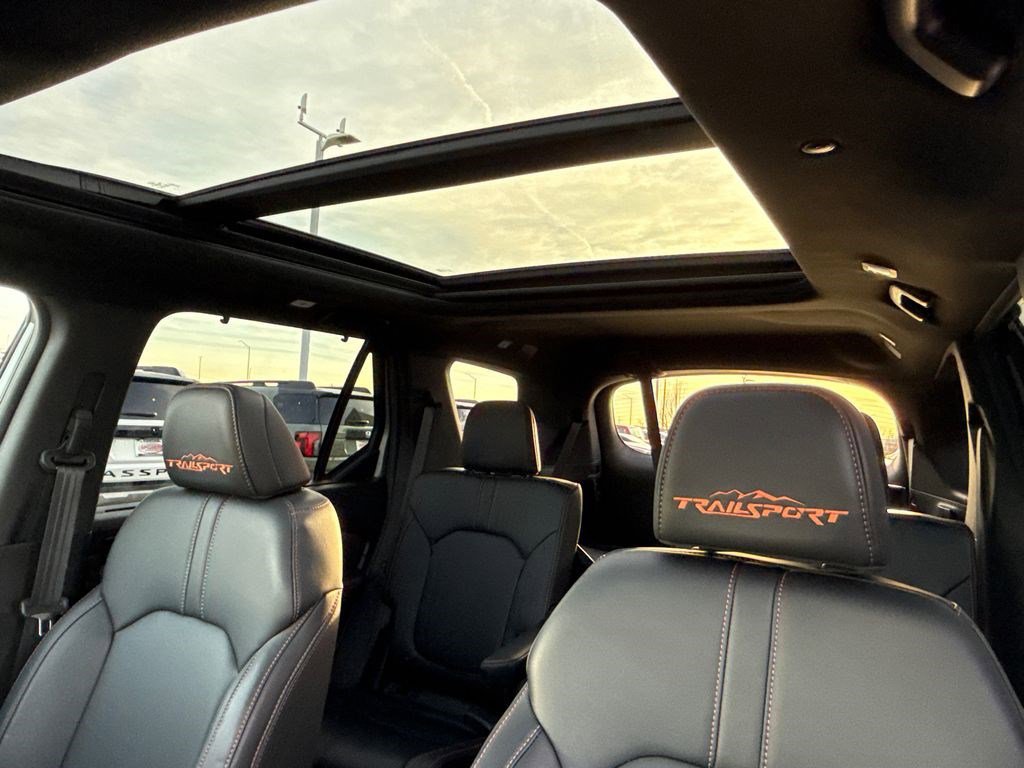 Certified 2025 Honda Pilot TrailSport image 22
