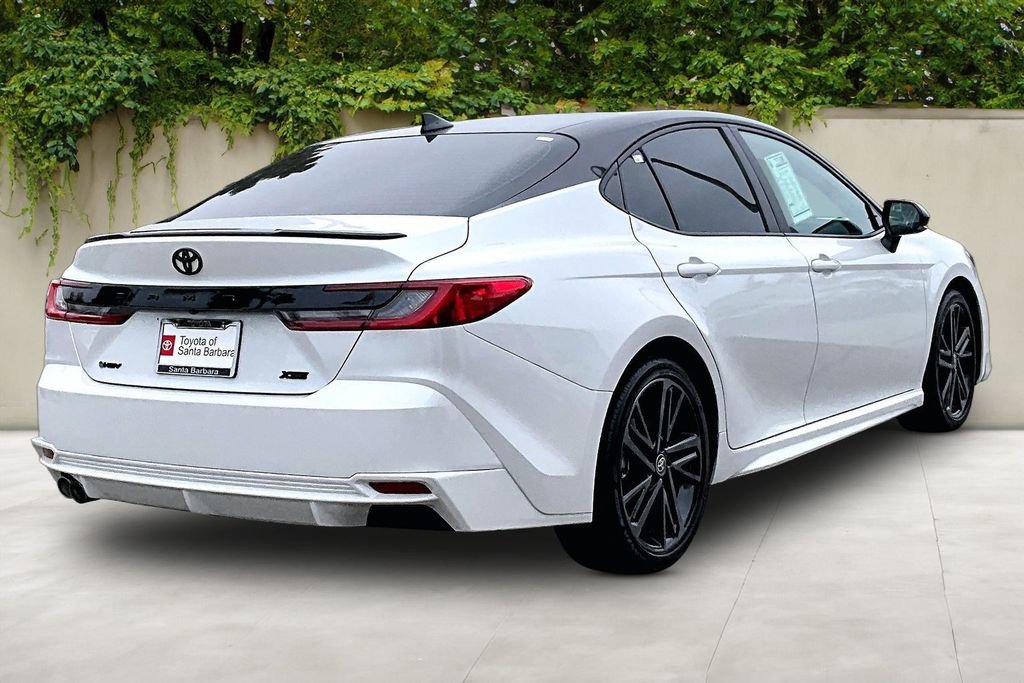 Used 2025 Toyota Camry XSE FWD image 5