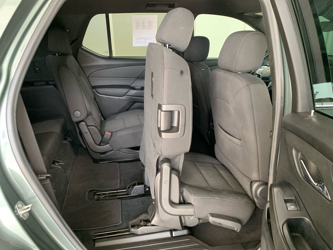 Used 2022 Chevrolet Traverse LT image 29
