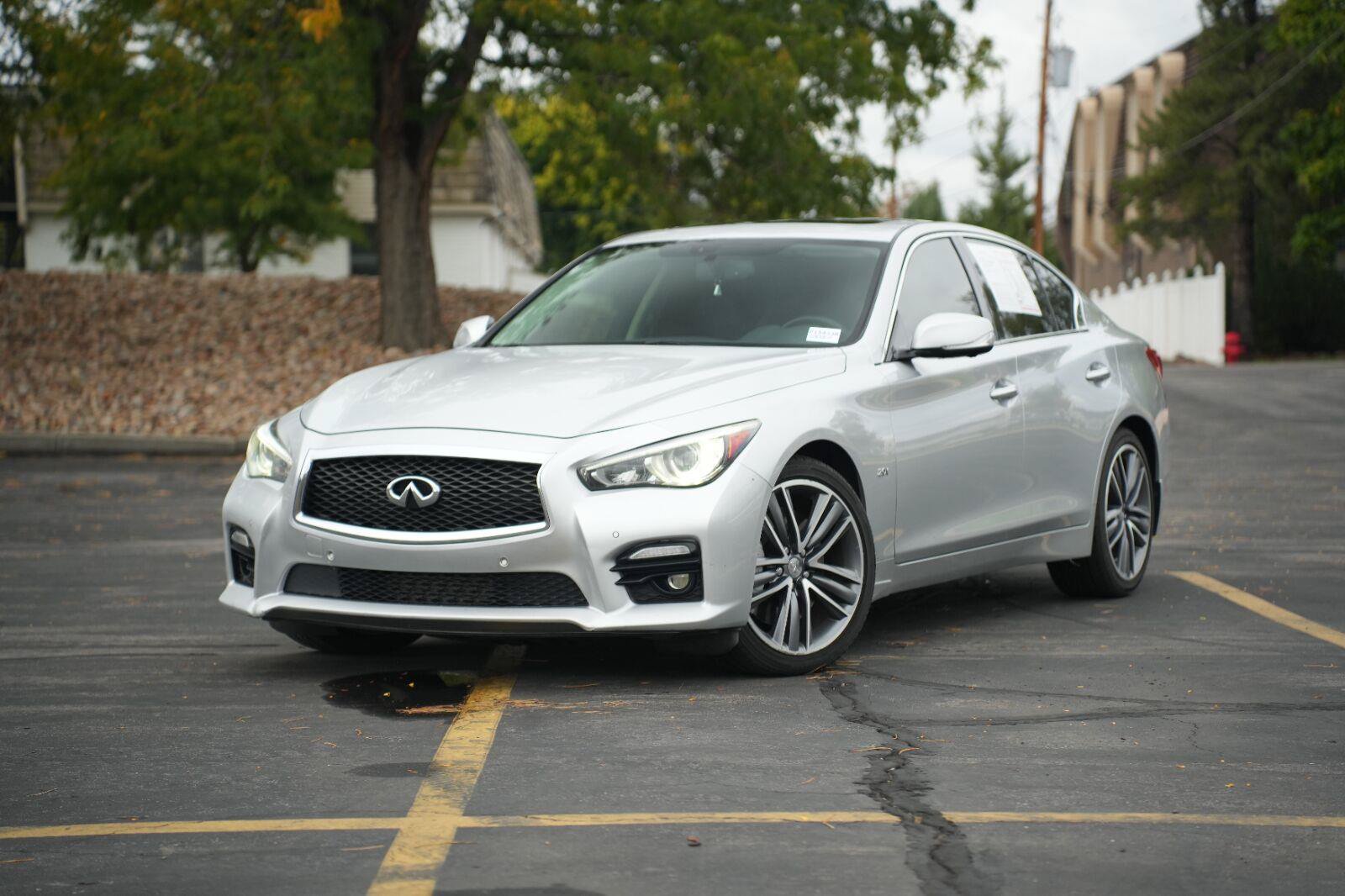 Used 2017 INFINITI Q50 Sport w/ Driver Assistance Package AWD/4WD image 1