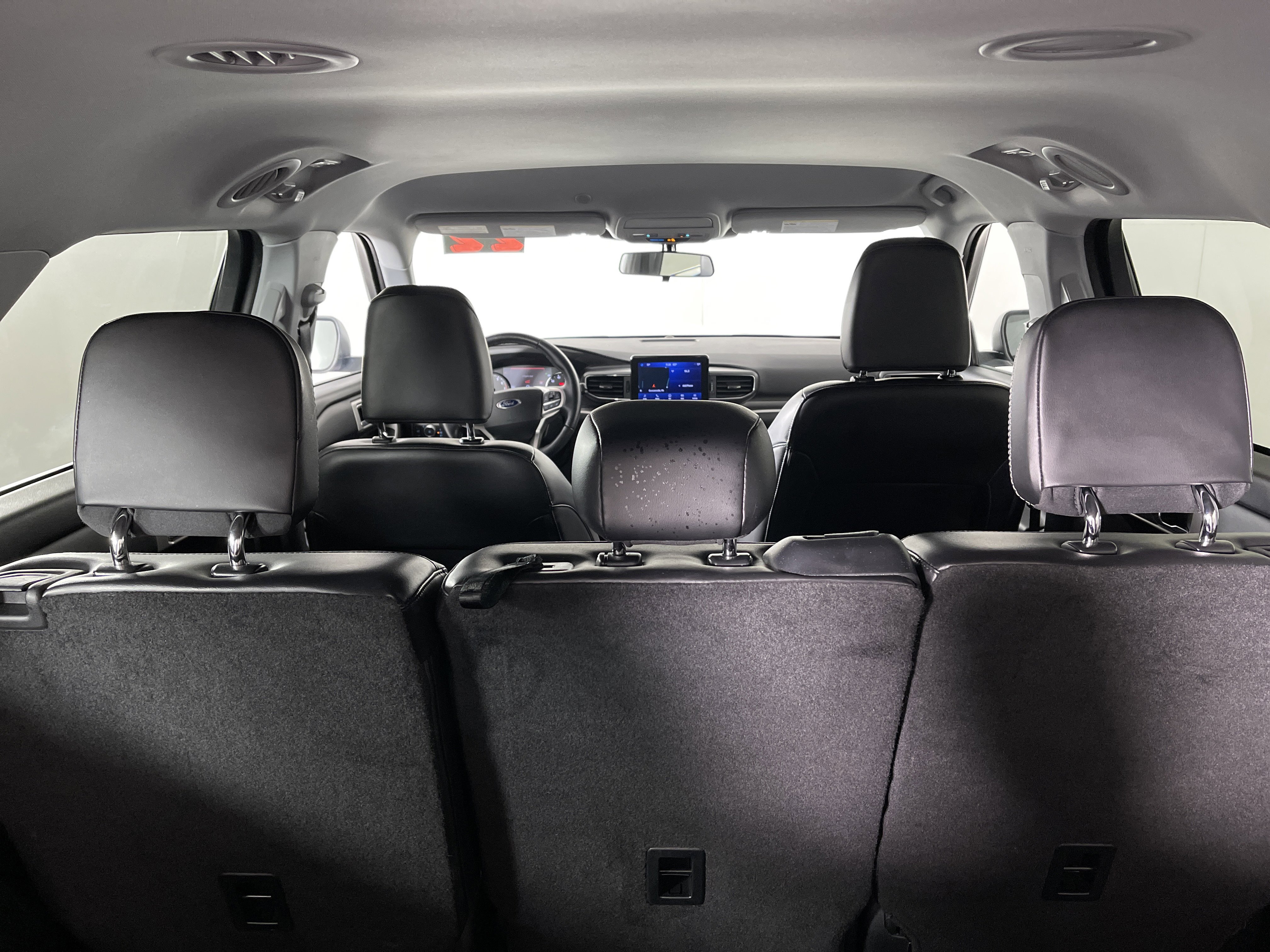 Used 2022 Ford Explorer XLT w/ Equipment Group 202A image 16