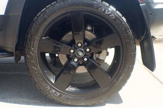 Used 2022 Land Rover Defender 90 S image 51