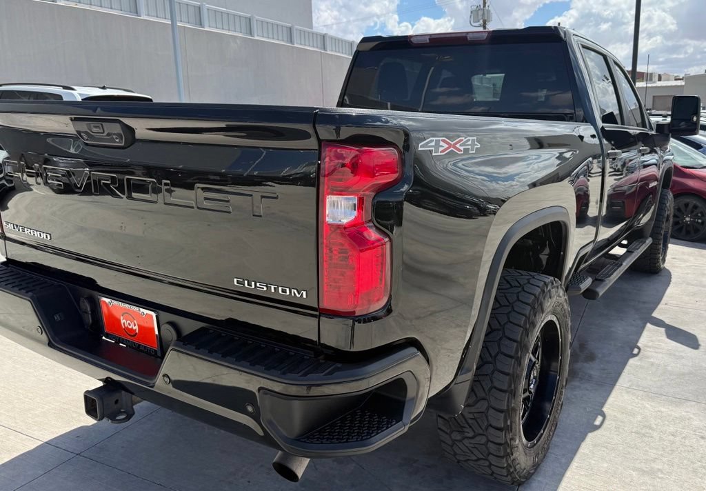 Used 2024 Chevrolet Silverado 2500 Custom w/ Custom Value Package AWD/4WD image 9