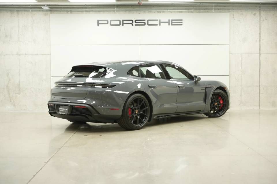 New 2026 Porsche Taycan GTS AWD/4WD image 7