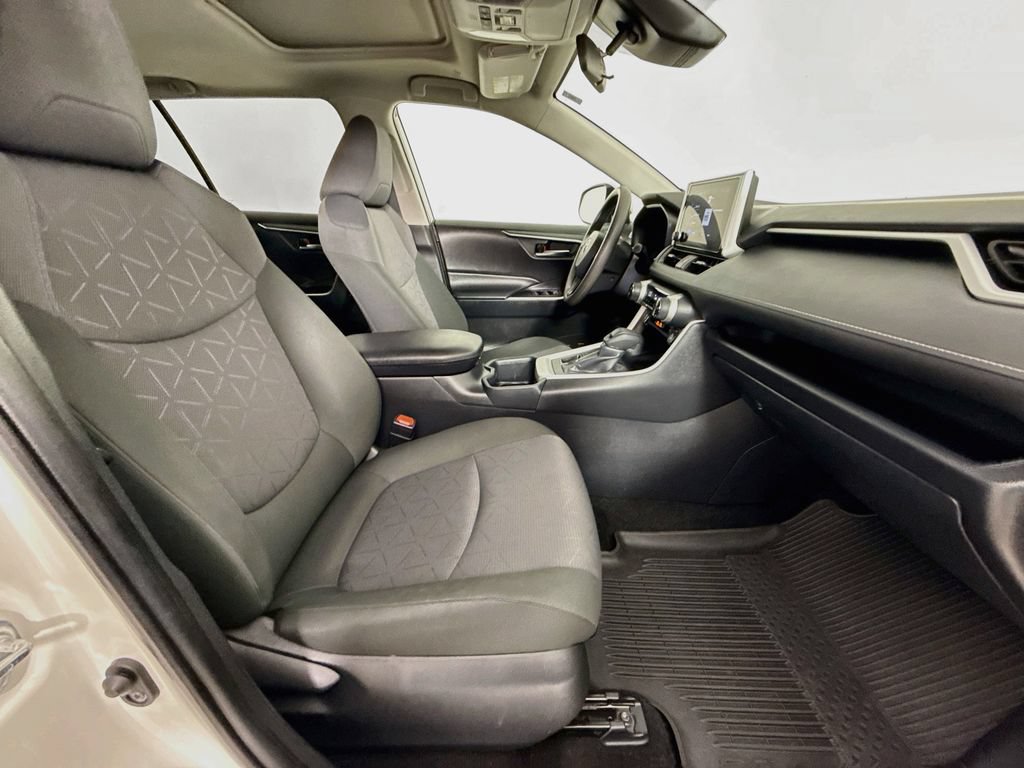 Certified 2025 Toyota RAV4 XLE w/ Convenience Package AWD/4WD image 29