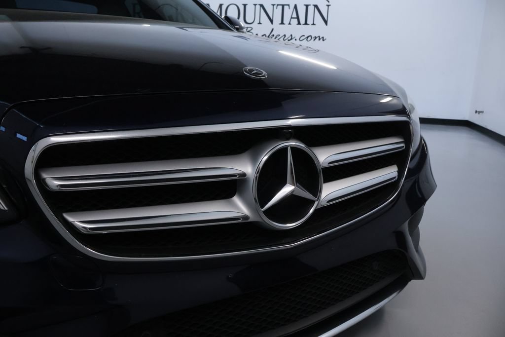 Used 2019 Mercedes-Benz E 300 4MATIC image 9