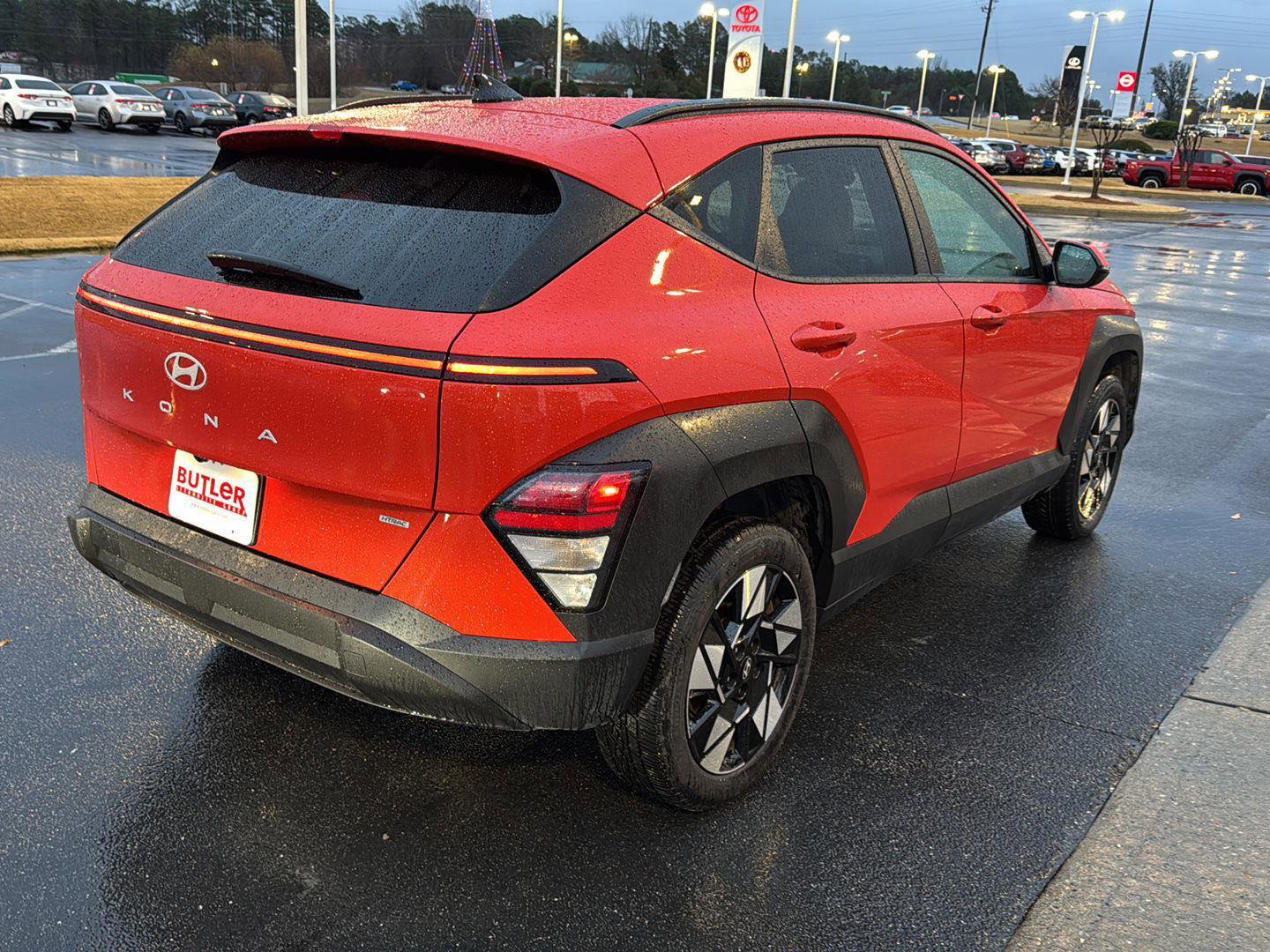 Used 2025 Hyundai Kona SEL image 5