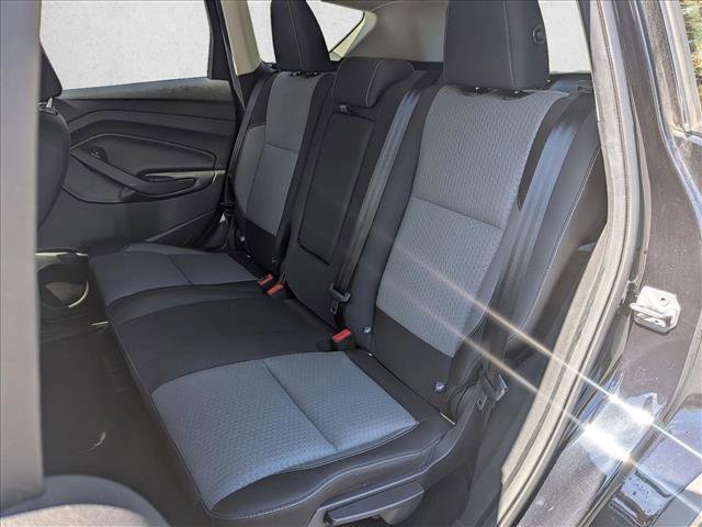 Used 2019 Ford Escape SE image 17