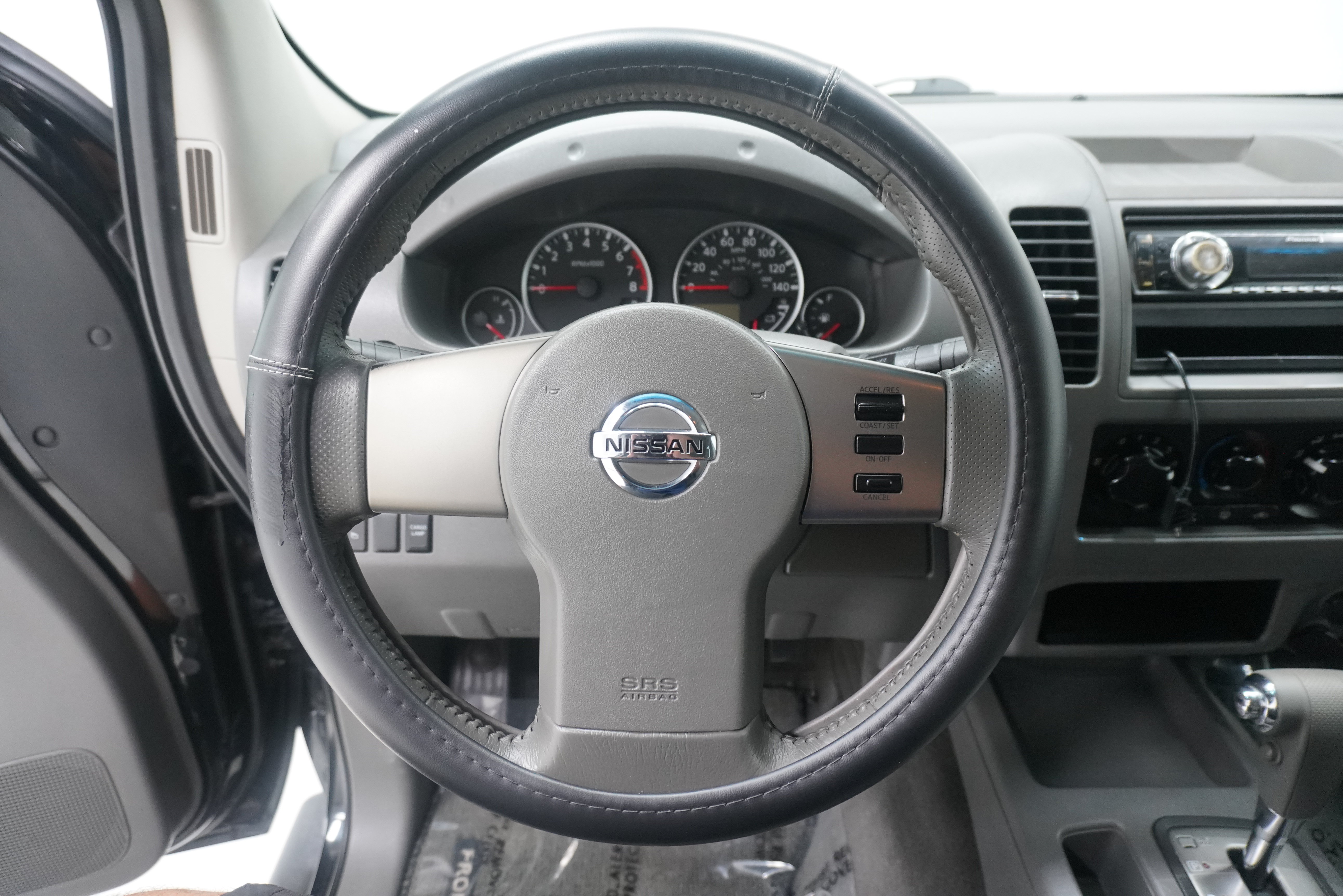 Used 2007 Nissan Frontier LE RWD image 14
