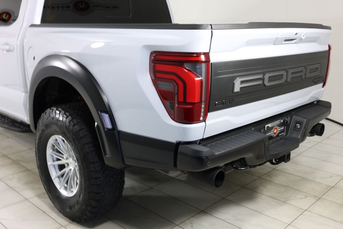 Used 2025 Ford F150 Raptor AWD/4WD image 46
