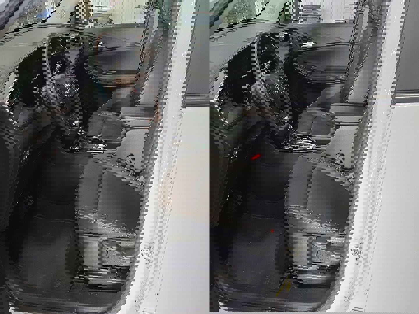 Used 2024 Buick Encore GX Sport Touring image 7