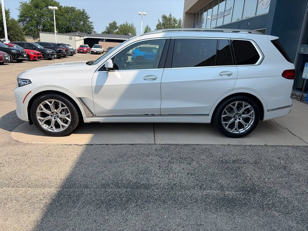 Used 2022 BMW X7 xDrive40i w/ Executive Package AWD/4WD image 5