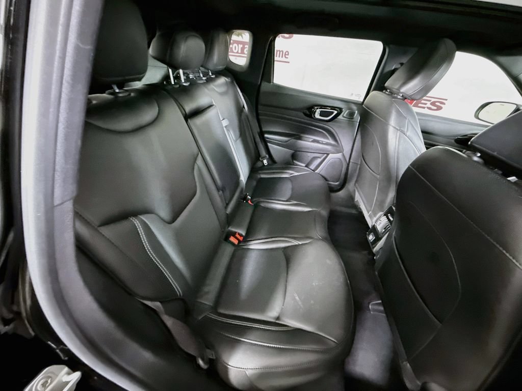 Used 2022 Jeep Compass High Altitude AWD/4WD image 32