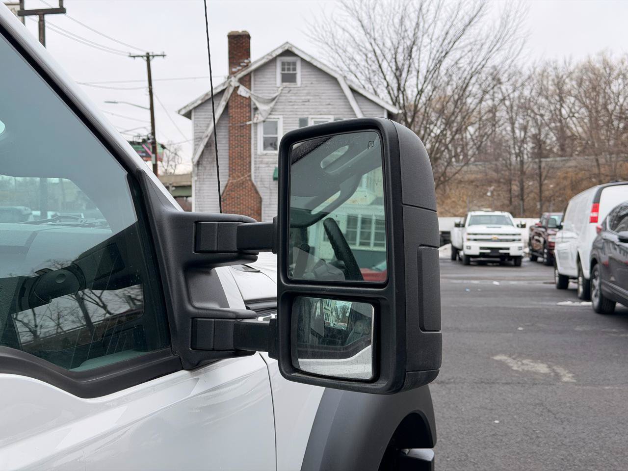 Used 2016 Ford F550 Luxury RWD image 12