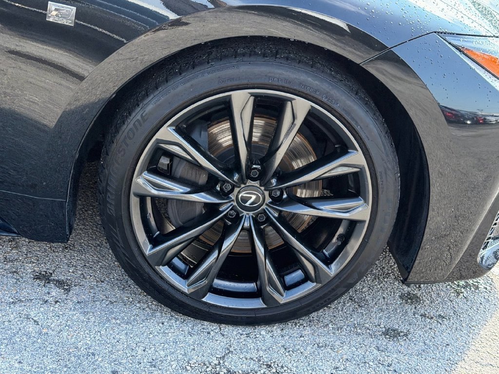 Used 2025 Lexus IS 350 F Sport RWD image 9