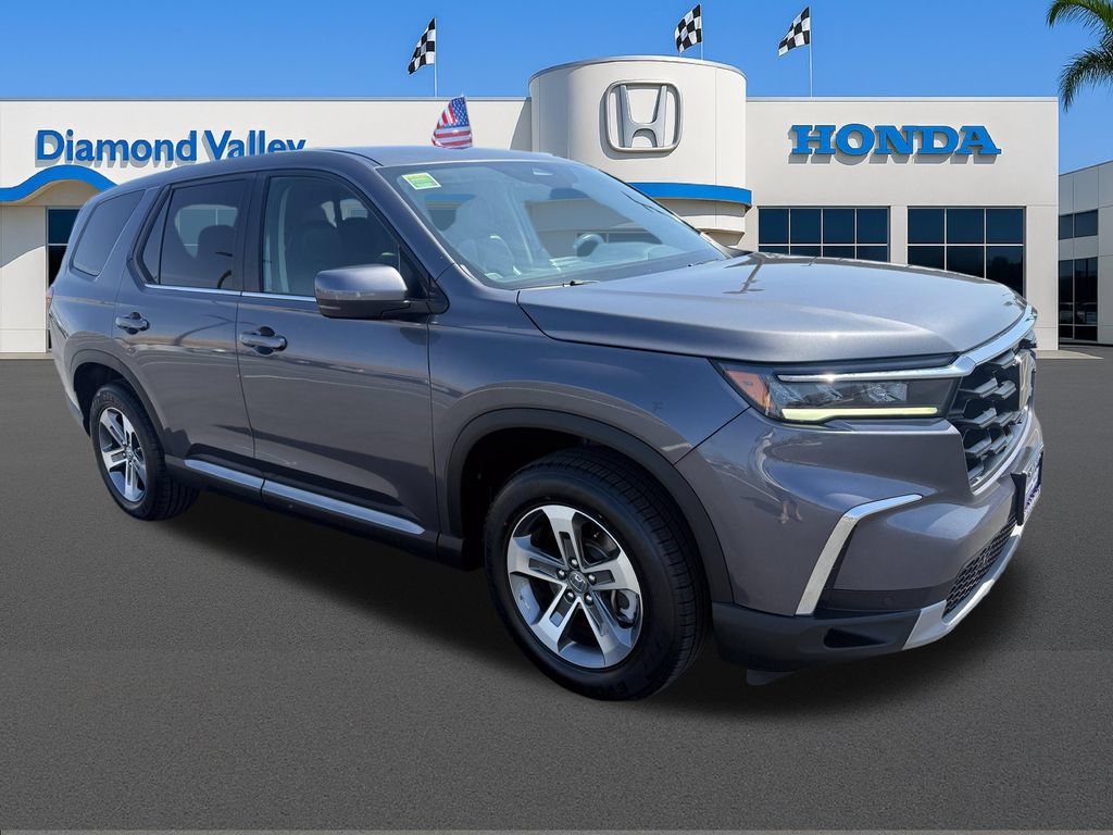 Certified 2025 Honda Pilot EX-L 360° Tour