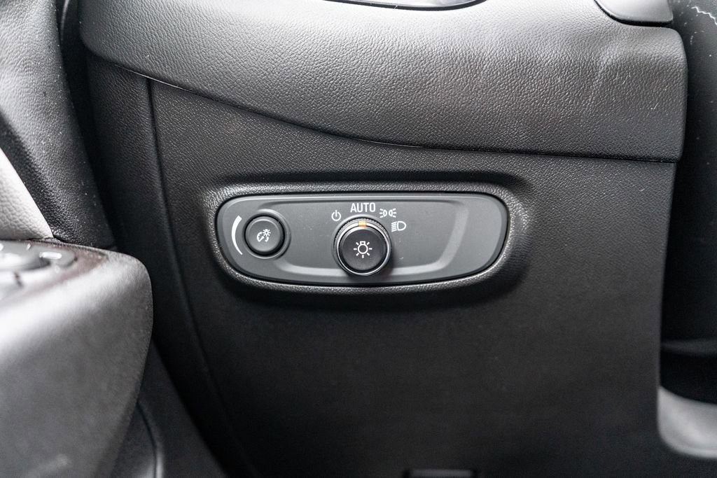 Used 2022 Chevrolet Equinox LT FWD image 20