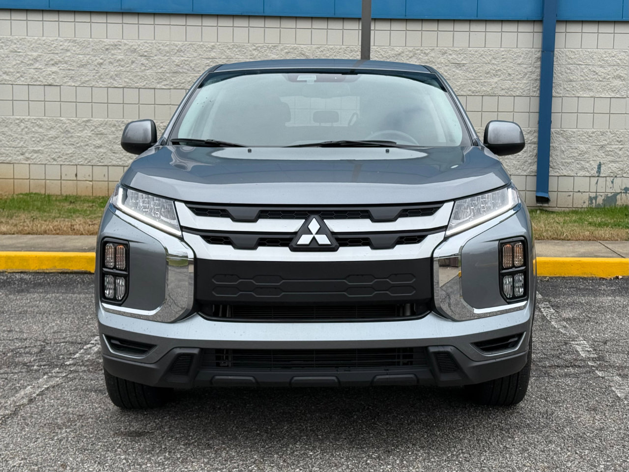 Used 2025 Mitsubishi Outlander Sport AWD image 2