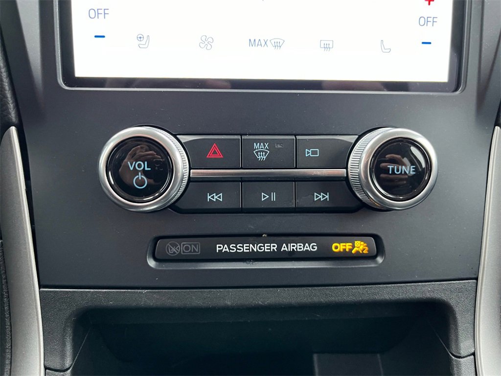 Used 2022 Ford Edge SEL w/ Convenience Package image 13