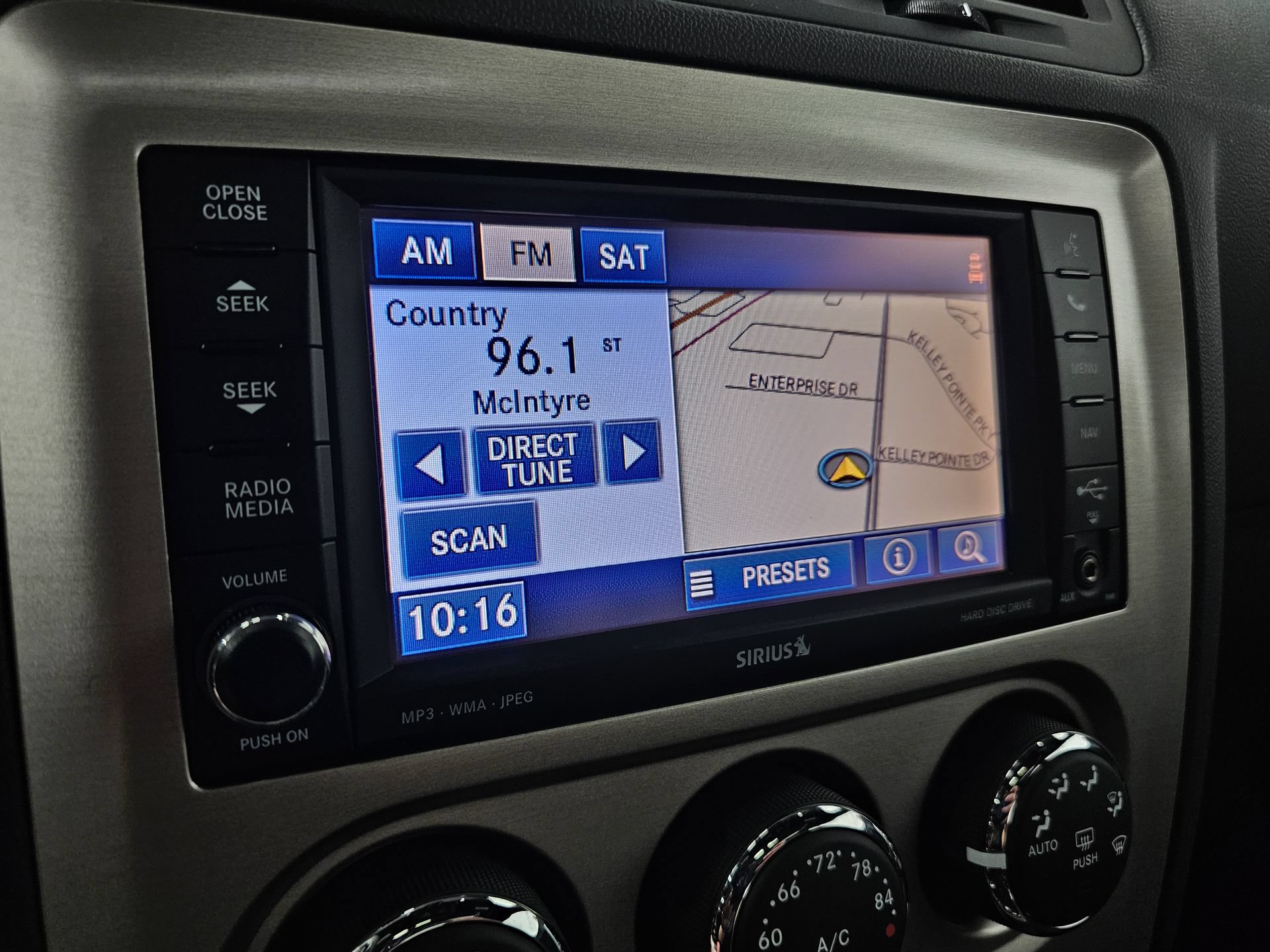 Used 2012 Dodge Challenger SRT8 w/ Premium Sound Group RWD image 35