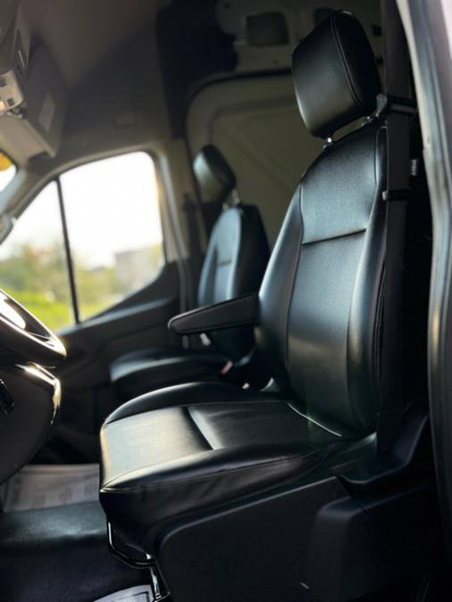 Used 2022 Ford Transit 250 148 High Roof AWD image 29
