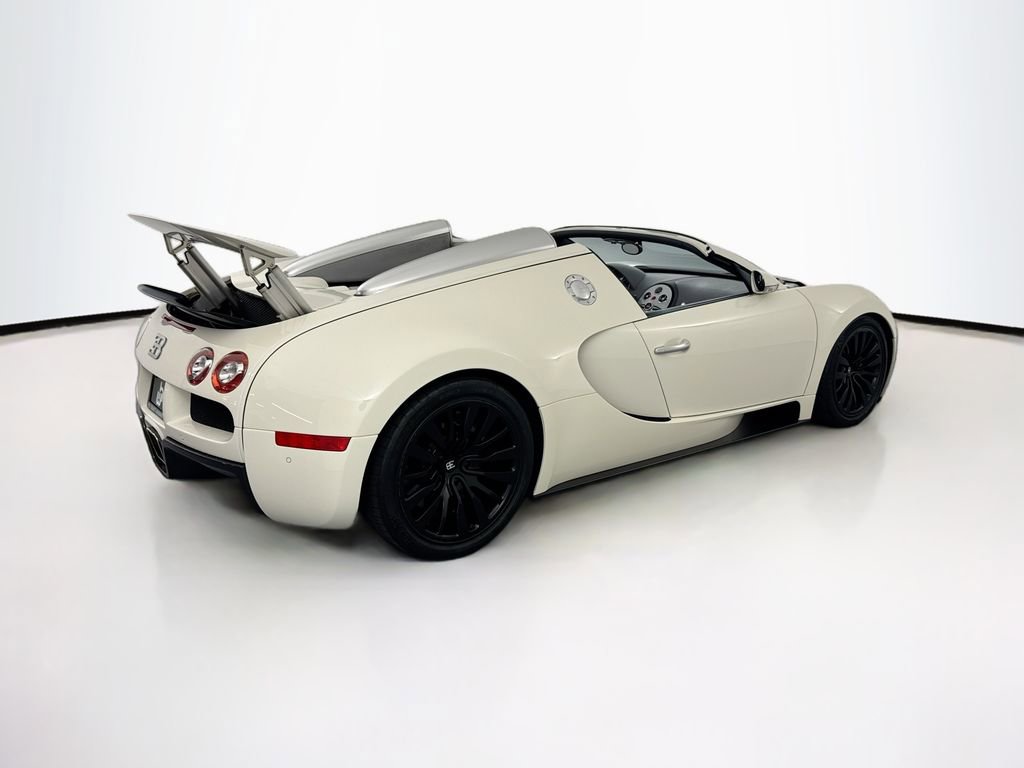 Used 2011 Bugatti Veyron AWD/4WD image 5
