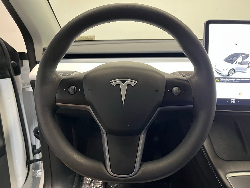 Used 2023 Tesla Model Y Long Range image 6