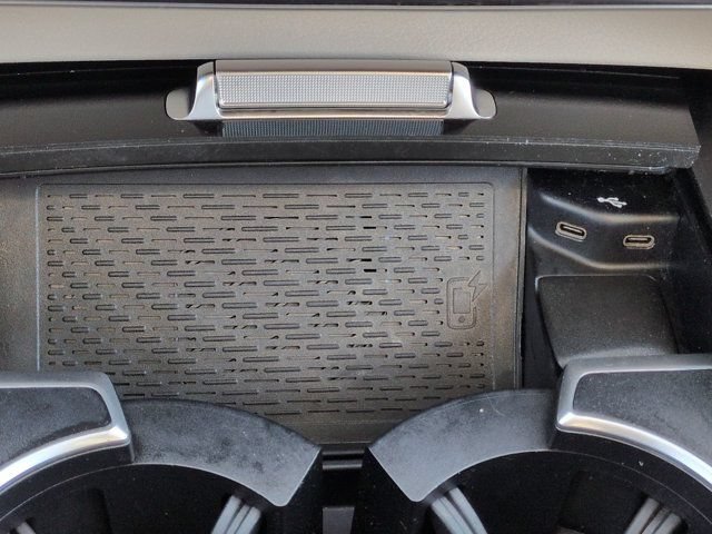 Used 2024 Mercedes-Benz GLS 580 4MATIC w/ Warmth & Comfort Package image 23