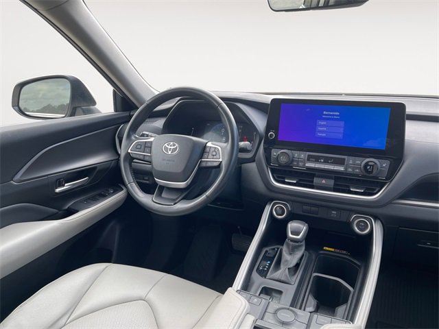 Used 2024 Toyota Grand Highlander XLE image 10