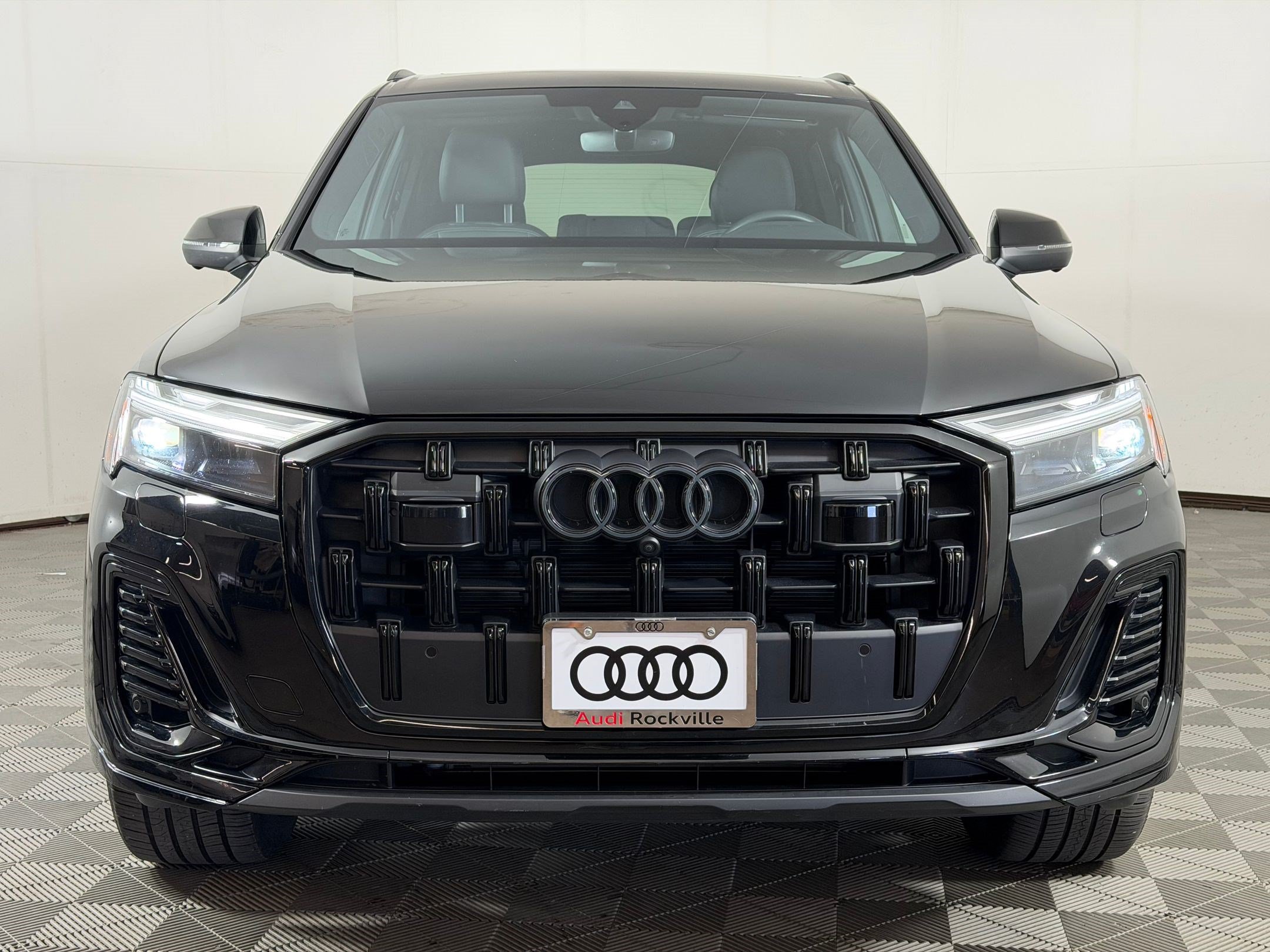 Used 2025 Audi Q7 2.0T Premium Plus w/ Premium Plus Package AWD/4WD image 6