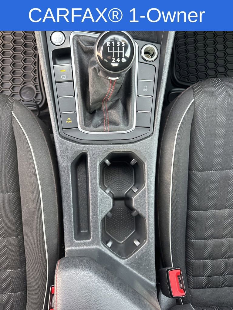 Used 2019 Volkswagen Jetta GLI image 32